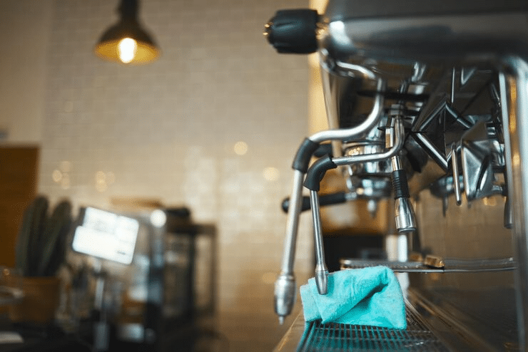 Best Coffee Equipment for Cafes in Dubai: Machines, Grinders & Tools 4 coffee equipment for cafes dubai